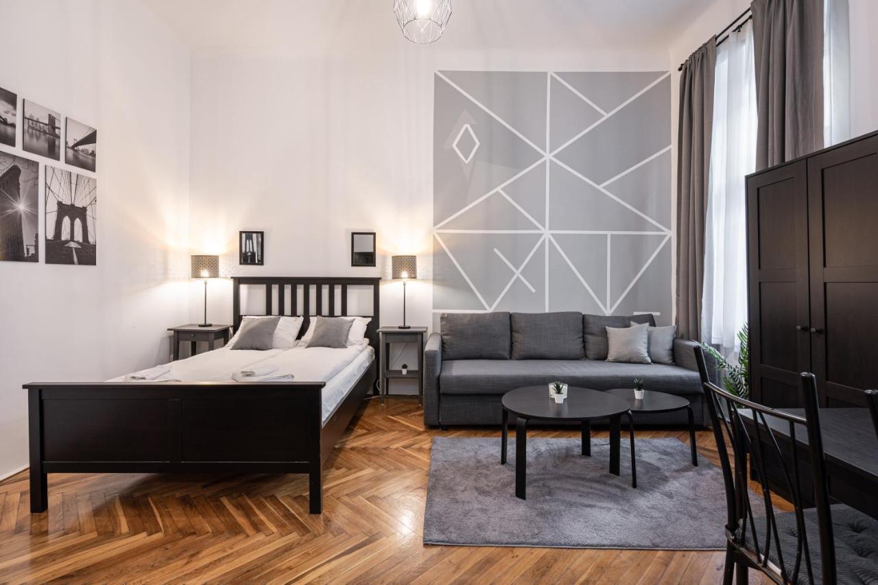 B8 - Grand Boulevard Cozy Apartment - Best Location By Bqa بودابست المظهر الخارجي الصورة